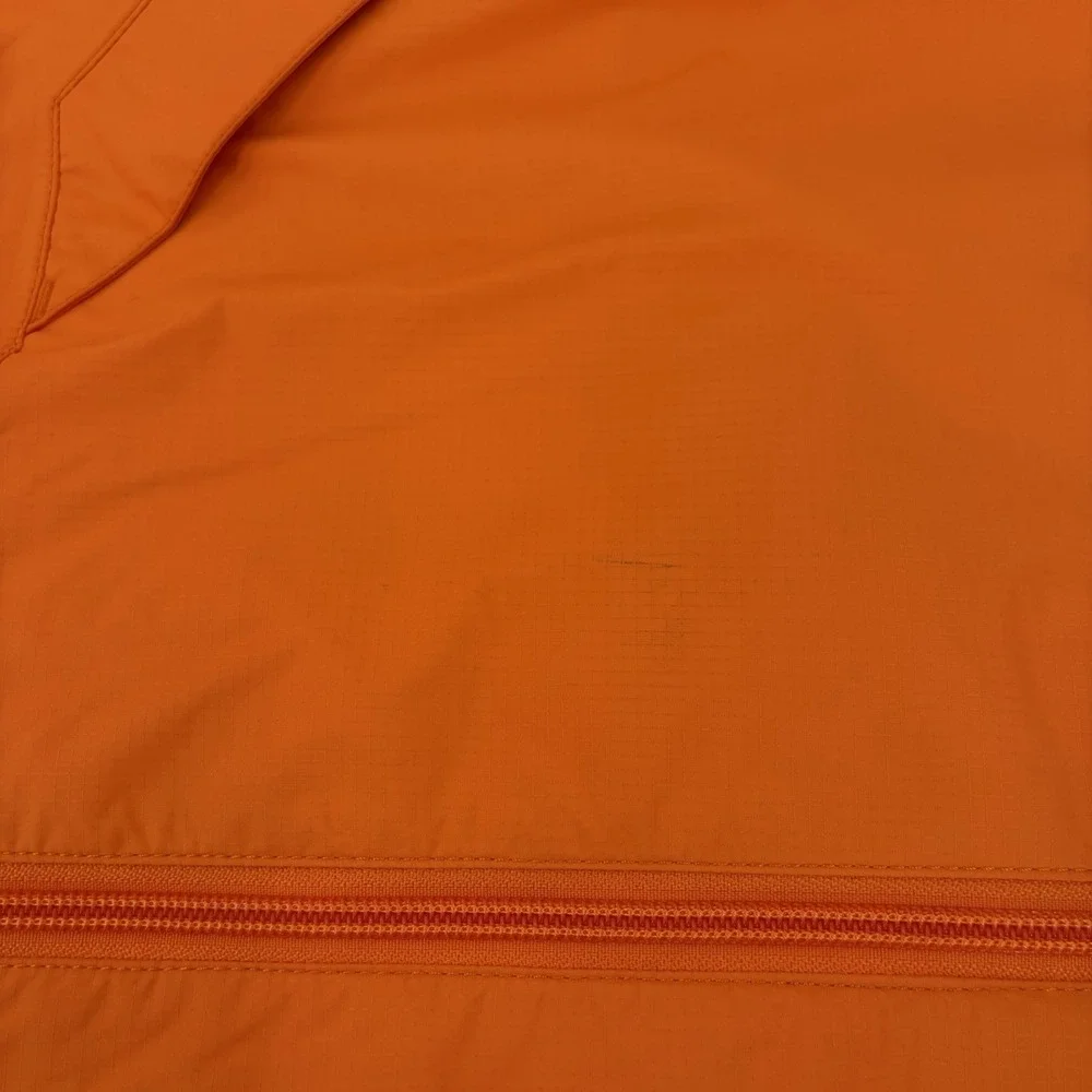 The North Face HyVent 2.5L Waterproof Rain Jacket Mens XL Hooded Shell Coat